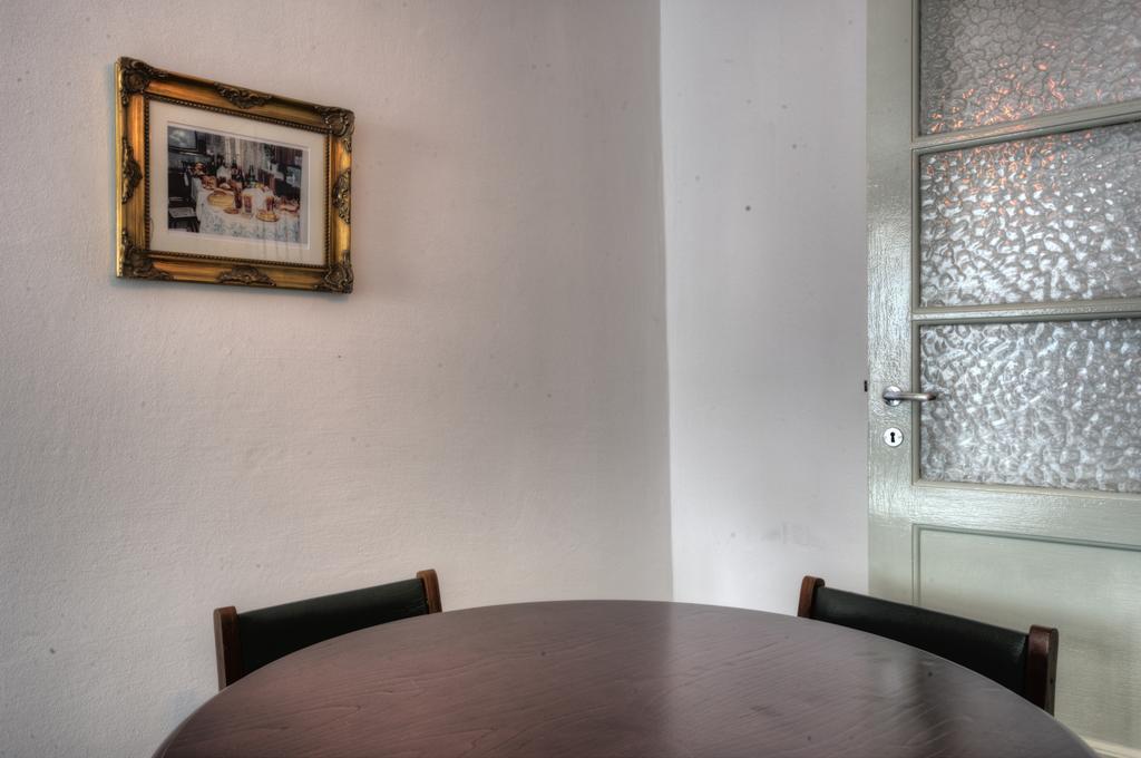 Stay Local In Alfama! Alice Central Home, Near River Lissabon Buitenkant foto