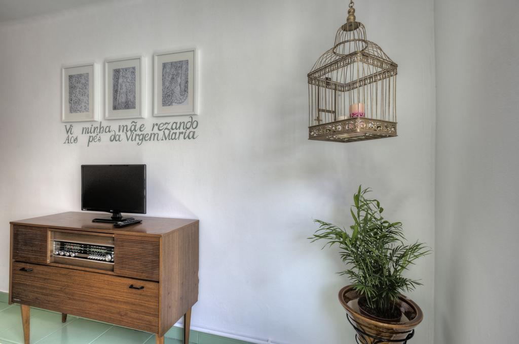 Stay Local In Alfama! Alice Central Home, Near River Lissabon Buitenkant foto